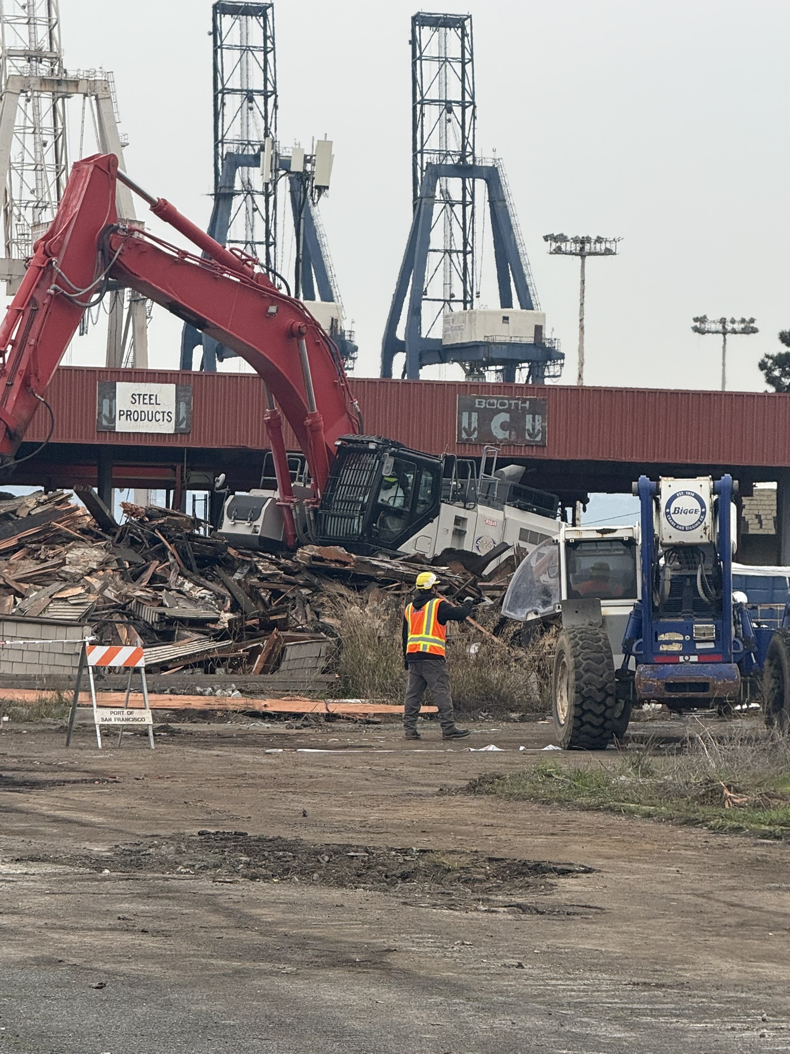 Ground crew — Port of SF